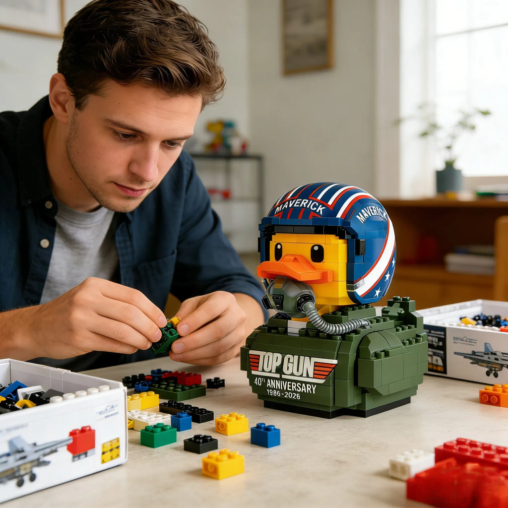 Maverick Pilot Duck Brick Building Set – 40th Anniversary Fighter Pilot Collectible Display Model