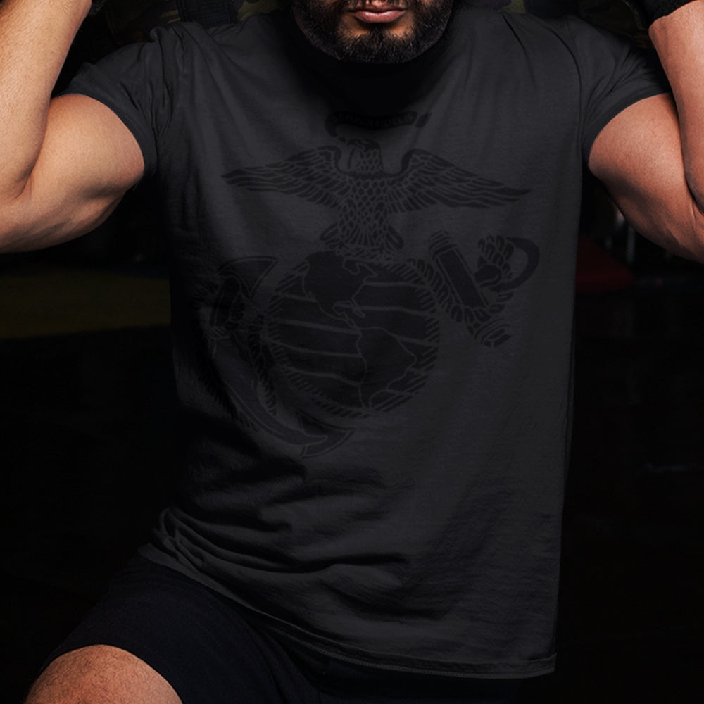 US Marine Corps Semper Fidelis Blackout T-Shirt – USMC Eagle, Globe & Anchor Graphic Tee
